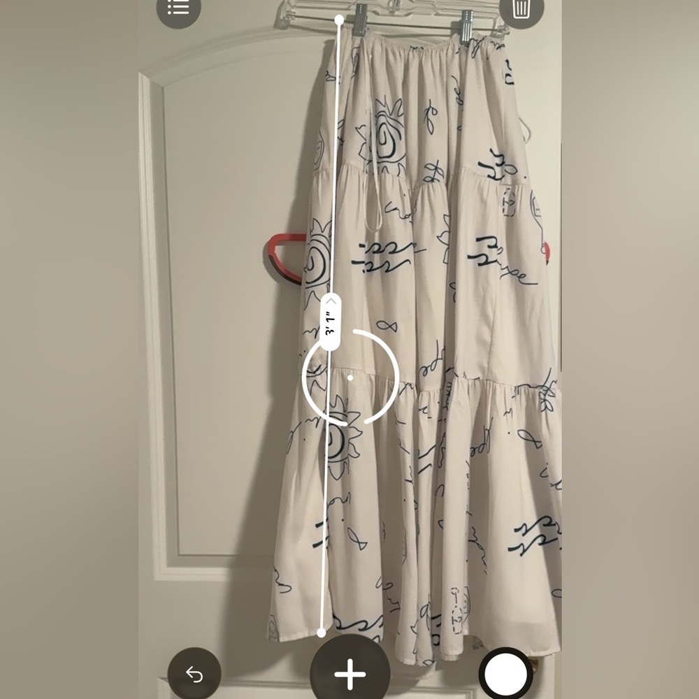 Elegant Cream Sun Print Maxi Dress - Picture 8 of 8